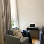 公寓 Modern In A Prime Location