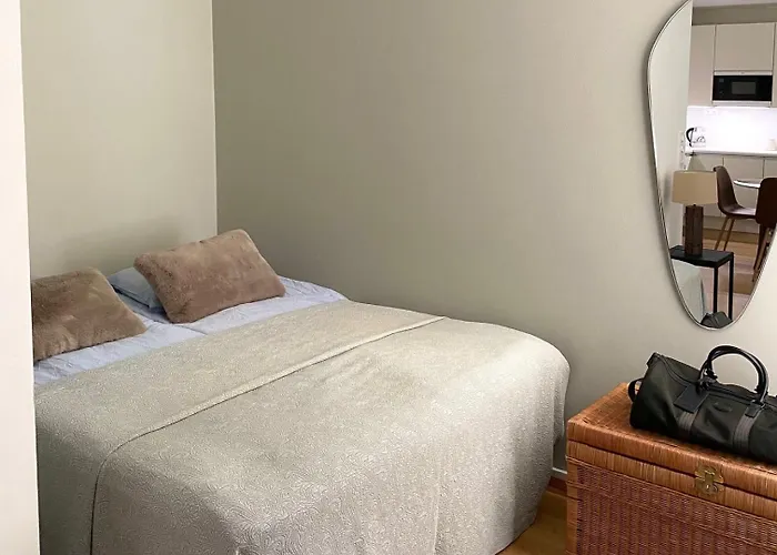 Modern In A Prime Location *